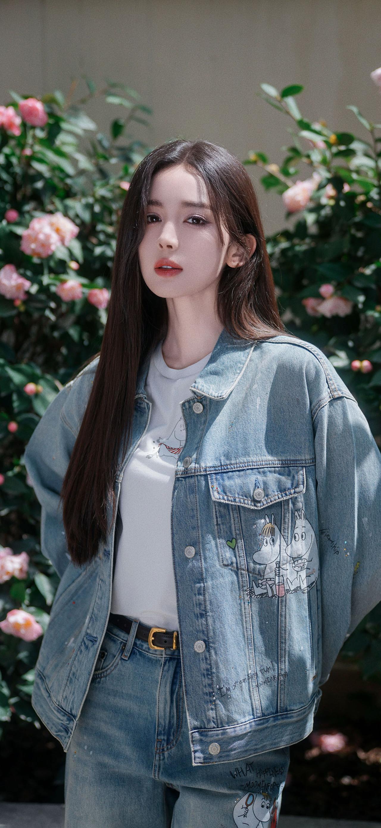 美女壁纸-第6272期-古力娜扎