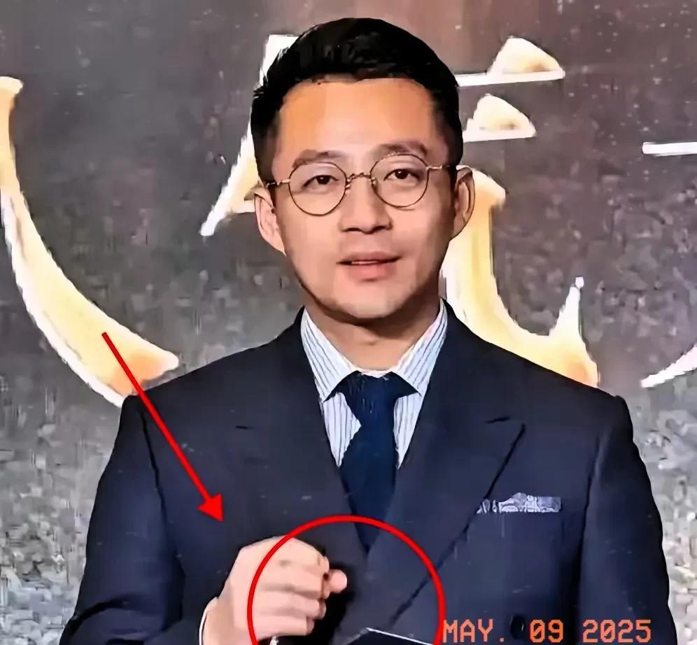 这次他站起来了汪汪发文不再沉默我爱我的妻子，我支持她！“我们早就领证了！