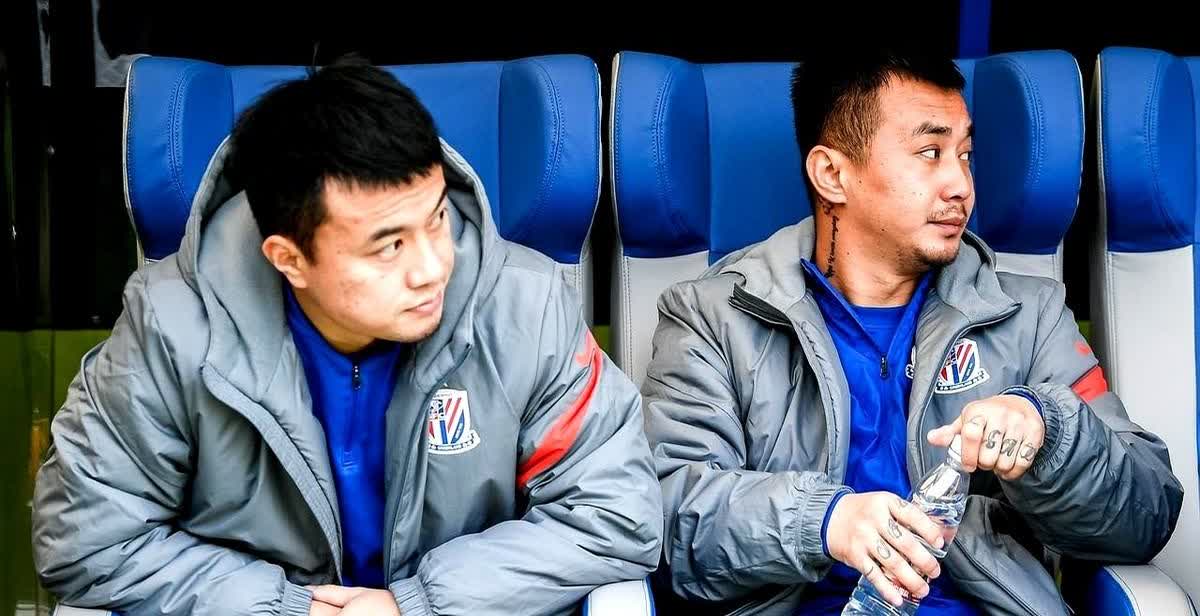 听完周亮那个爆料，我半天没回过神来。给曹赟定开100万年薪。这哪是谈续约