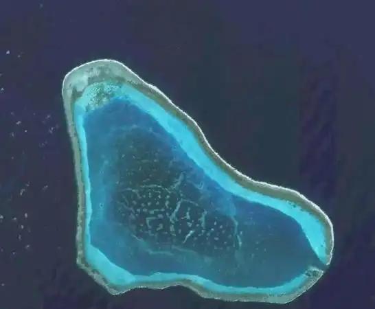 为什么说黄岩岛填岛是不现实的？其实黄岩岛我们只能守，因为黄岩岛周围，出了<em>泻湖</em>范围