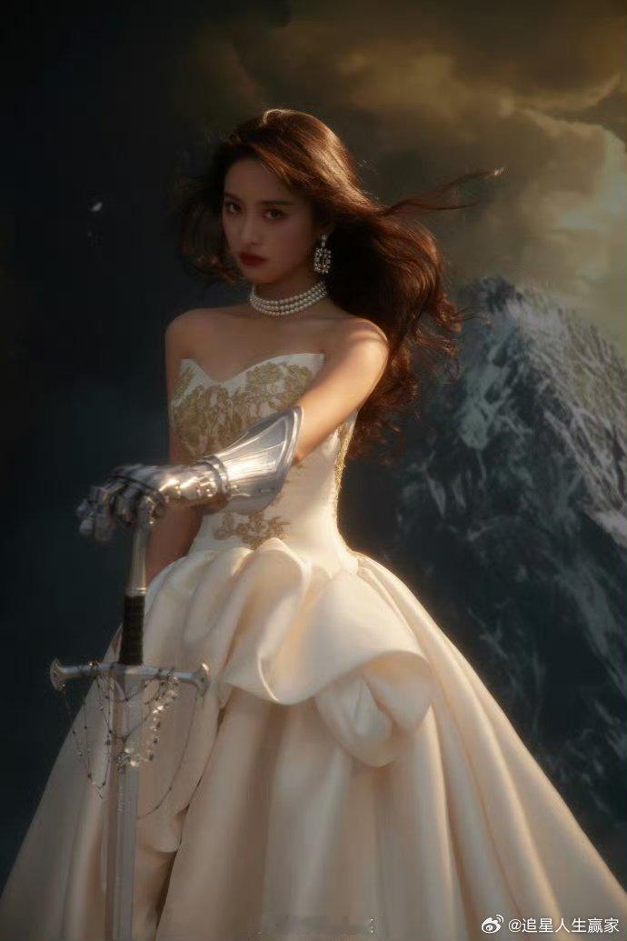 沈月是公主也是自己的骑士沈月工作室必有高人指点，截止目前女明星最佳，沈月的表现