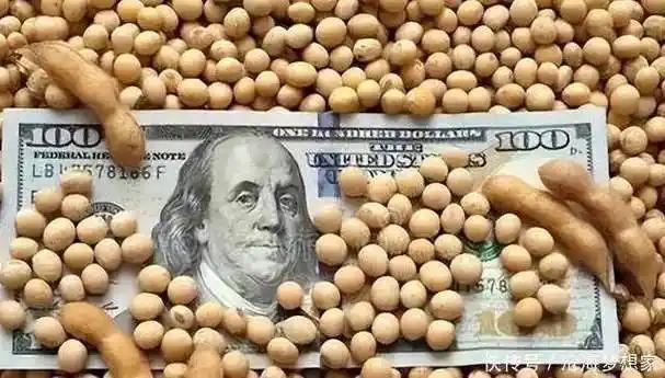 大豆版围魏救赵。别真以为中粮买18万吨美国大豆是给面子，这波操作明明就是高手过