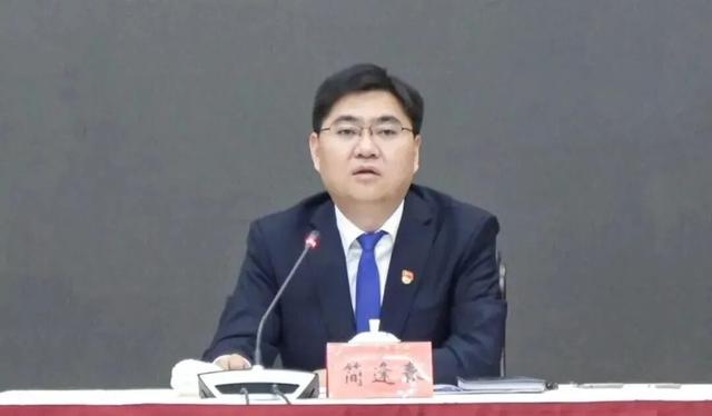 简逢春任江西省政府副秘书长、省驻京办主任