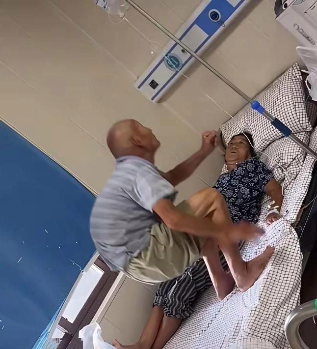 这就是你们说的要结婚的理由？想结婚的理由网友投稿：同学爸妈，她爸生大病了，她