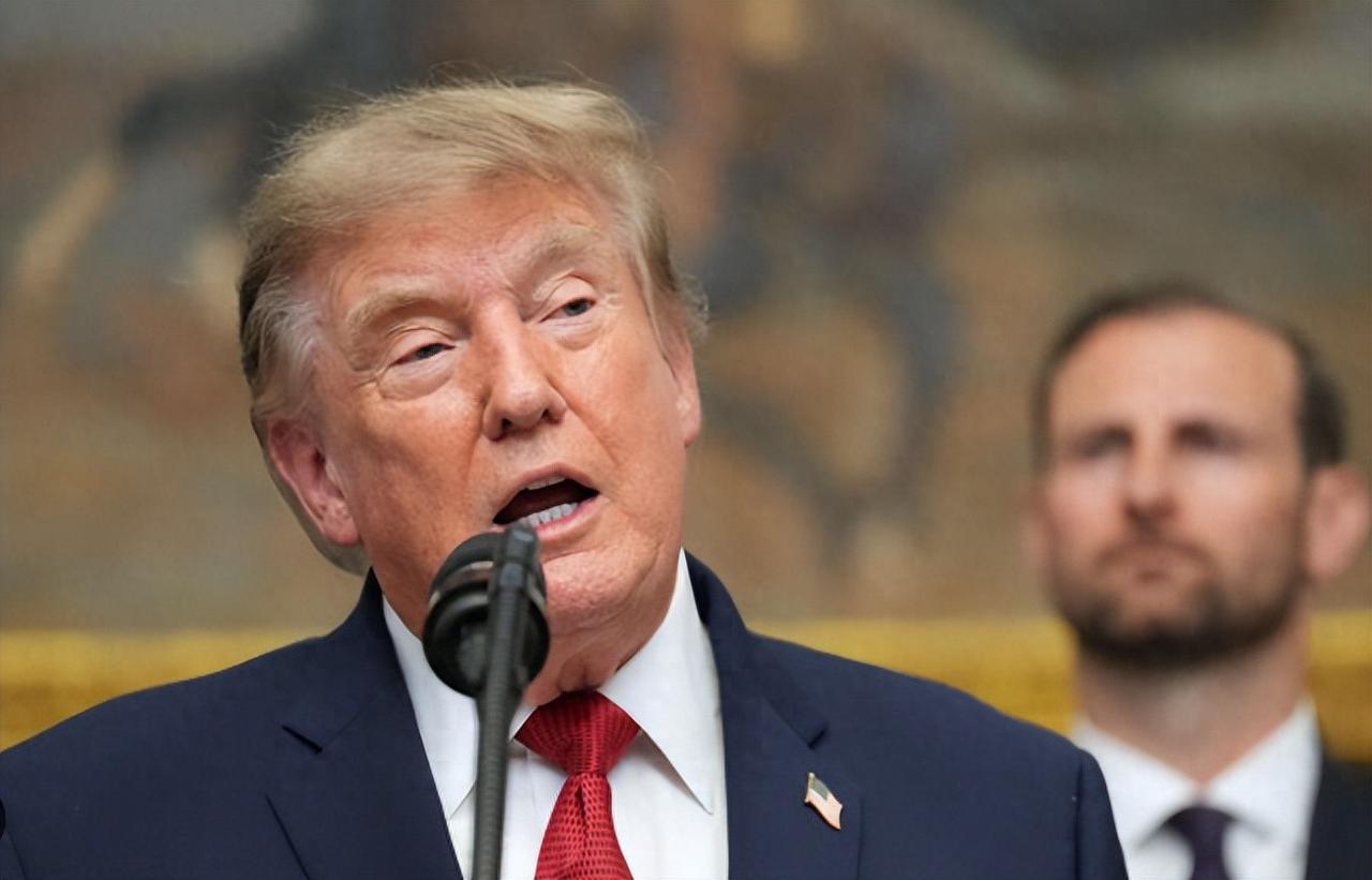 谁都没想到，曾经最爱唱衰中国的两位美国鹰派——弗里德曼和米尔斯海默，突然集体调转