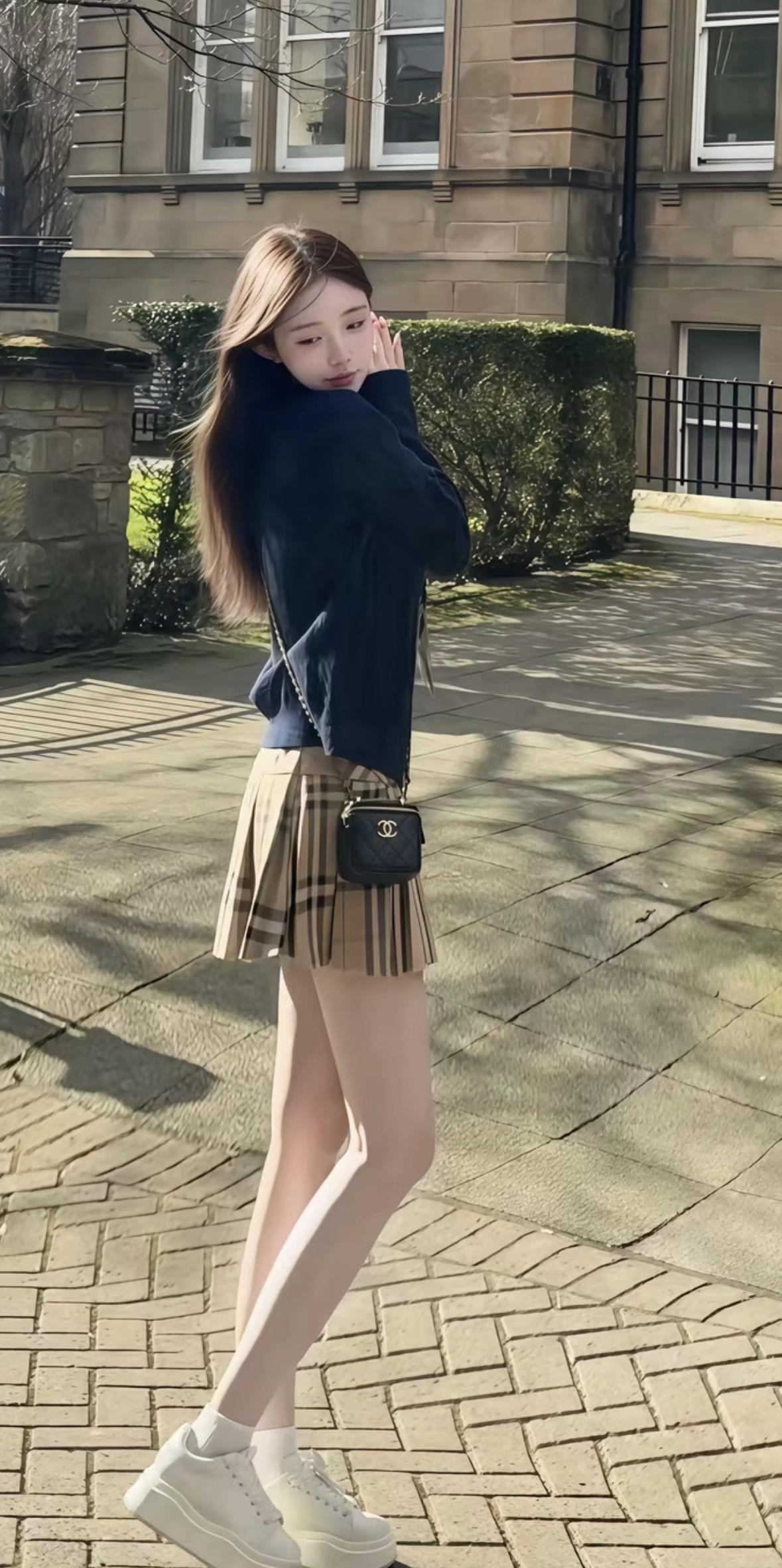 阳光正好，微风不燥，把生活调成自己喜欢的频道。捕捉一些春日的碎片，藏在风里，也藏