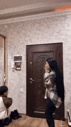 这媳妇多少有点二，