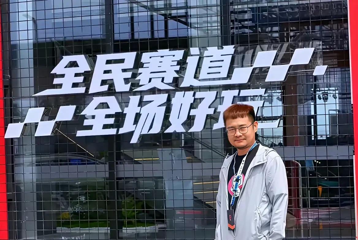 有人预测未来10年，新能源车企存活率如下：第一名：比亚迪汽车，100%；第二