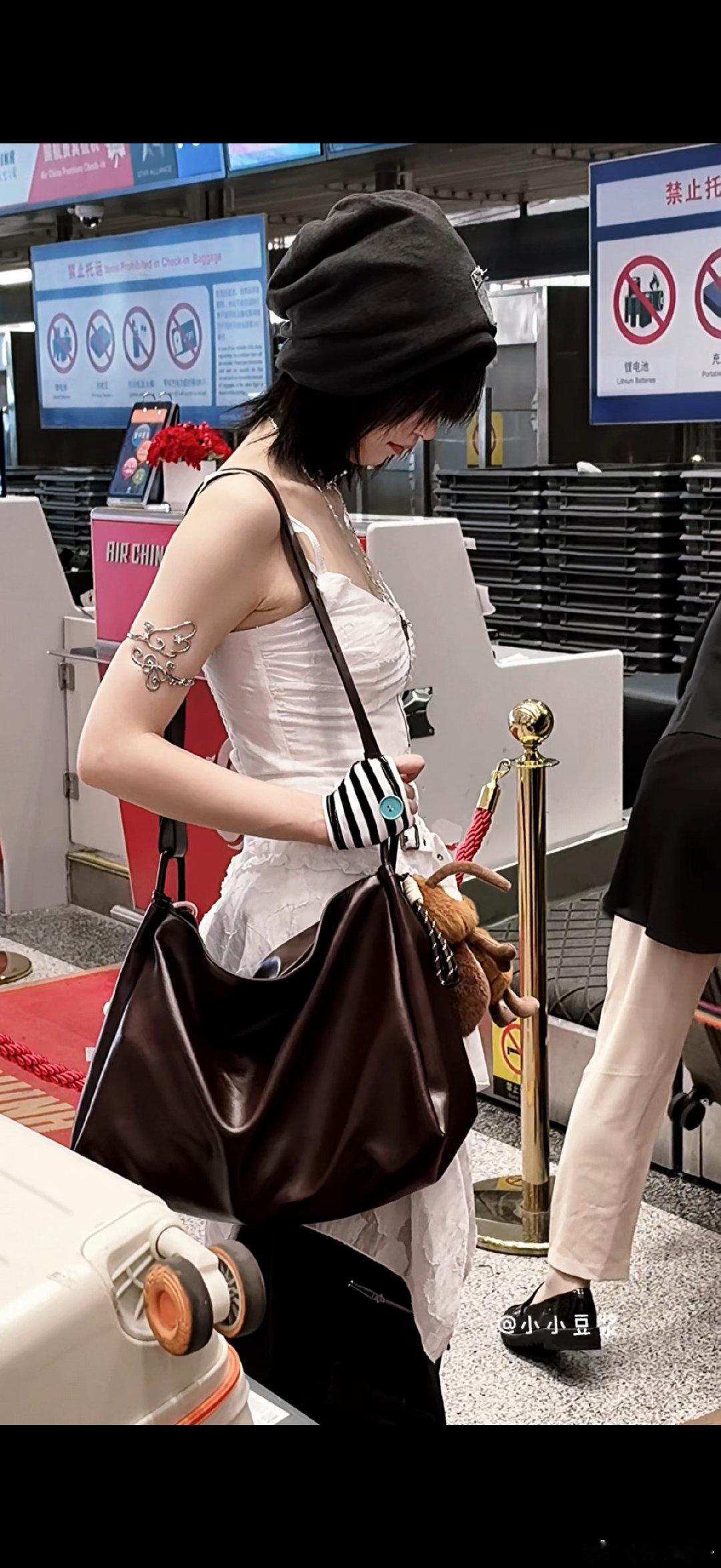 #黄灿灿#老公我舔👅​