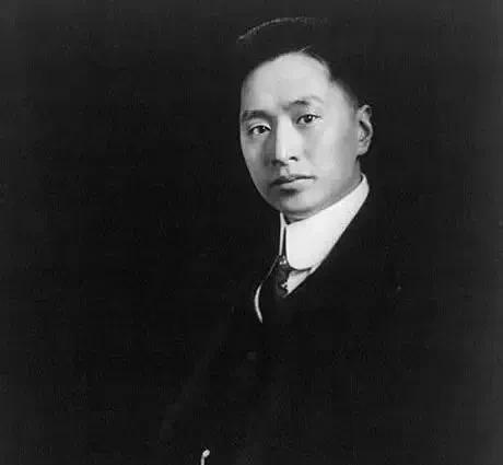 1972年，高层托人邀请定居美国的顾维钧先生回国看看，这个80多岁的老人却只淡淡