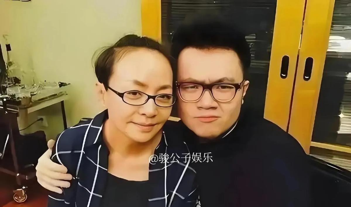 宋丹丹反向冠姓权，惊掉吃瓜群众下巴！和平女侠竟是人间王者？好家伙！宋丹丹这波操