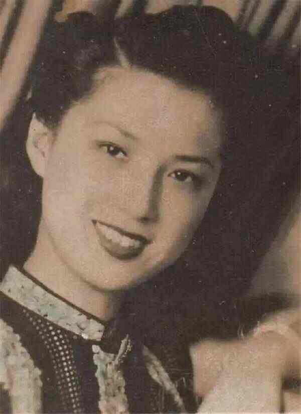 1918年，一女子结婚6年不能生育，被丈夫赶出家门，之后她被一名年轻军官看上，她