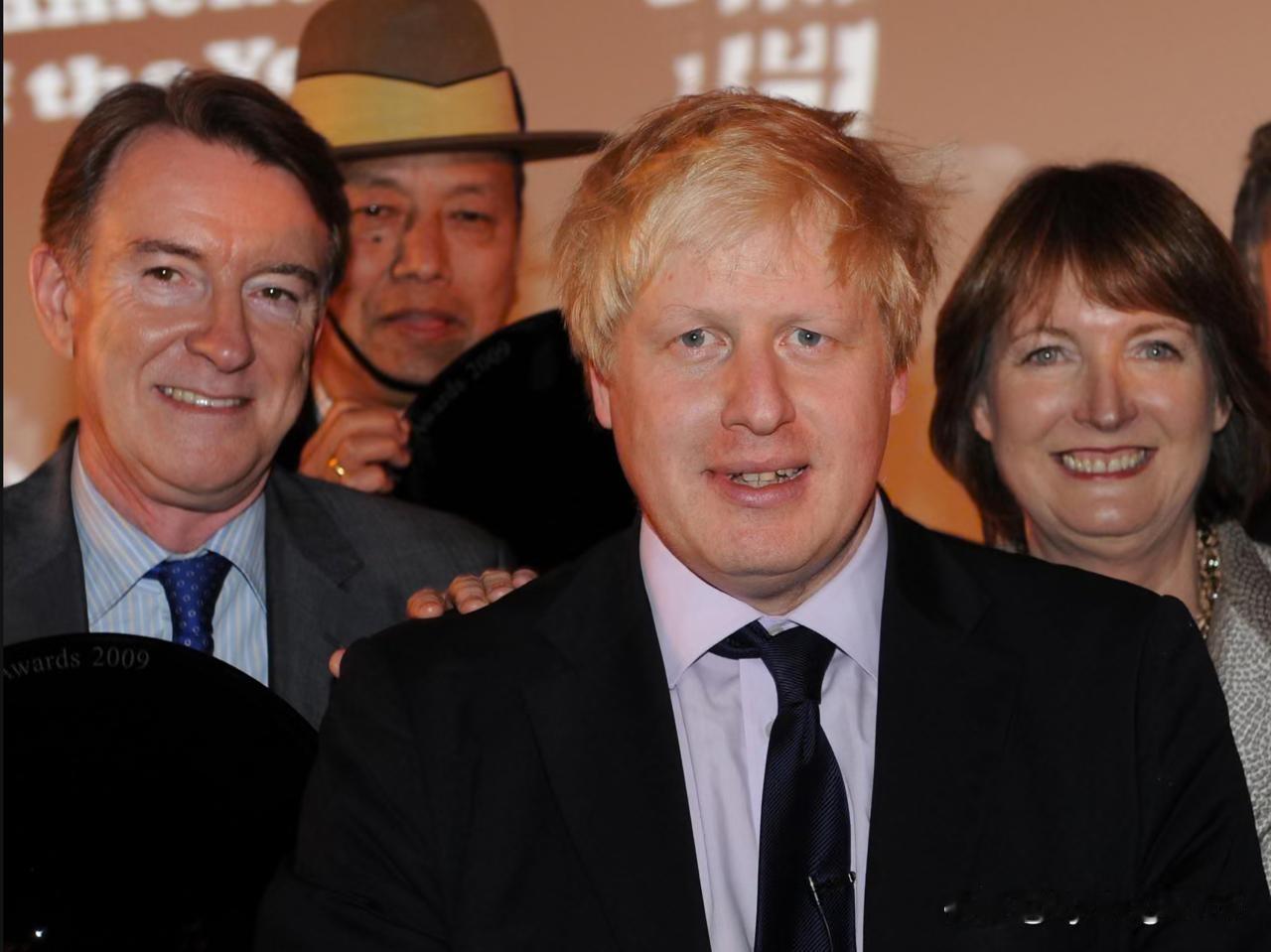 🇬🇧那个虚伪至极的鲍里斯·约翰逊自诩为