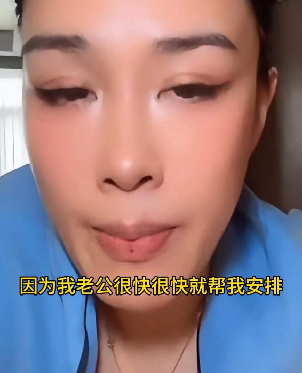 原来明星也会在网上吃自己瓜，钟丽缇直播大谈老公张伦硕最近口碑变好的事。钟丽