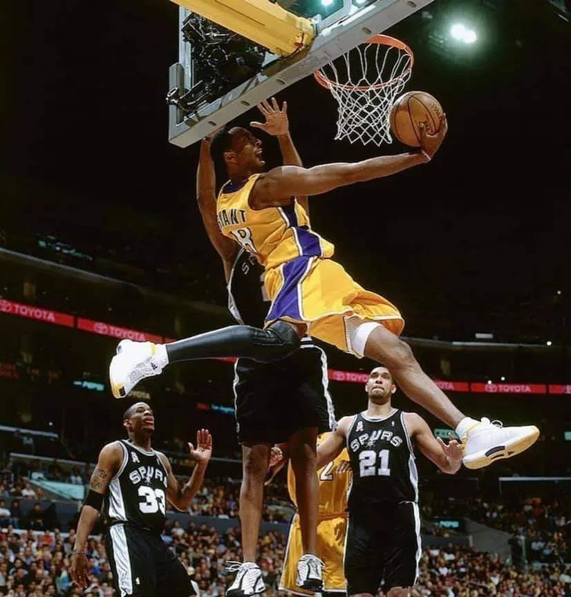 美媒TNT评选的21世纪十年最佳NBA球员：科比布莱恩特