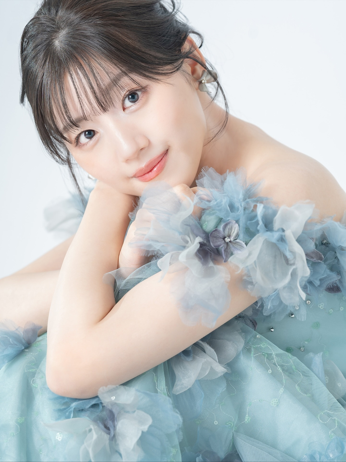 佐々木美玲🍞「『PLACOLE＆DRESSY』11月号のカバーモデルを務めさせ