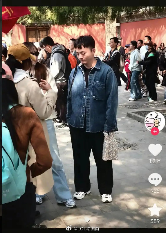 网友偶遇Light灯皇，这家伙退役后差不多消失了！感觉之前粉丝对他有点刻薄，Li