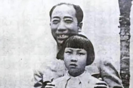 1949年4月，戴笠的独子戴藏宜因忙于处理奶奶蓝月喜的丧事，没来得及跟随保密局特