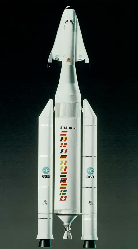 每天认识一件兵器阿丽亚娜5号（Ariane5）1987年欧空局正式