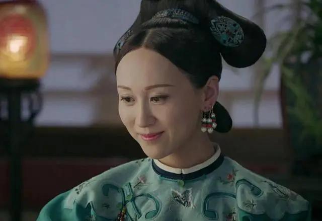 乾隆70岁时，特别想念早逝的五阿哥永琪，便翻了永琪生母愉妃的牌子。太监一脸震惊：