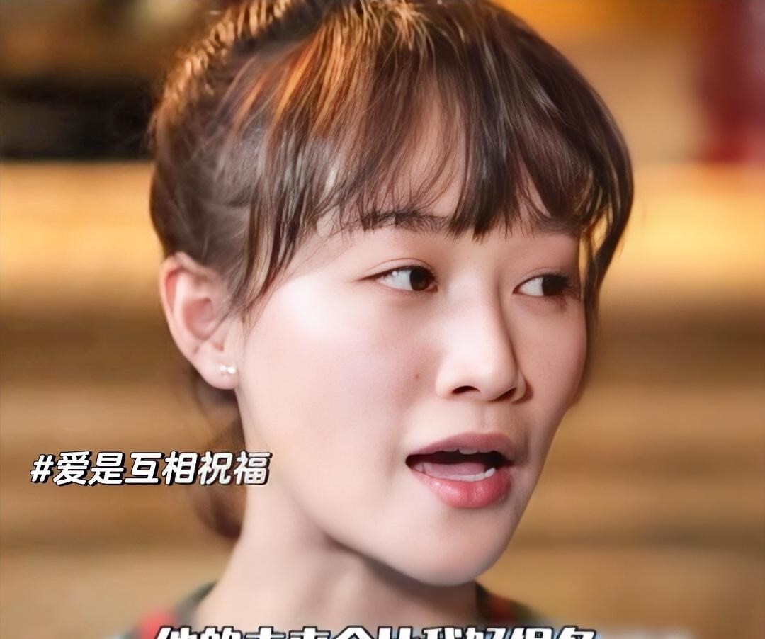 曹骏疑似恋情曝光。比他还高兴的人，恰恰是前女友蓝盈莹。因为她曾经说过一句话。