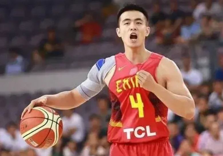 赵继伟还有机会重返中国男篮吗？中国男篮与澳大利亚的比赛结束后，苏群跟赵继伟说：