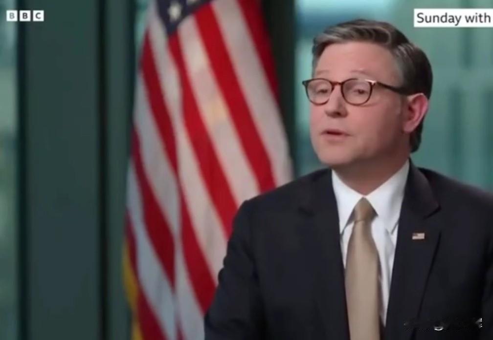 美国众议院议长迈克·约翰逊排除武力夺取格陵兰岛的可能性美国众议院议长迈克·