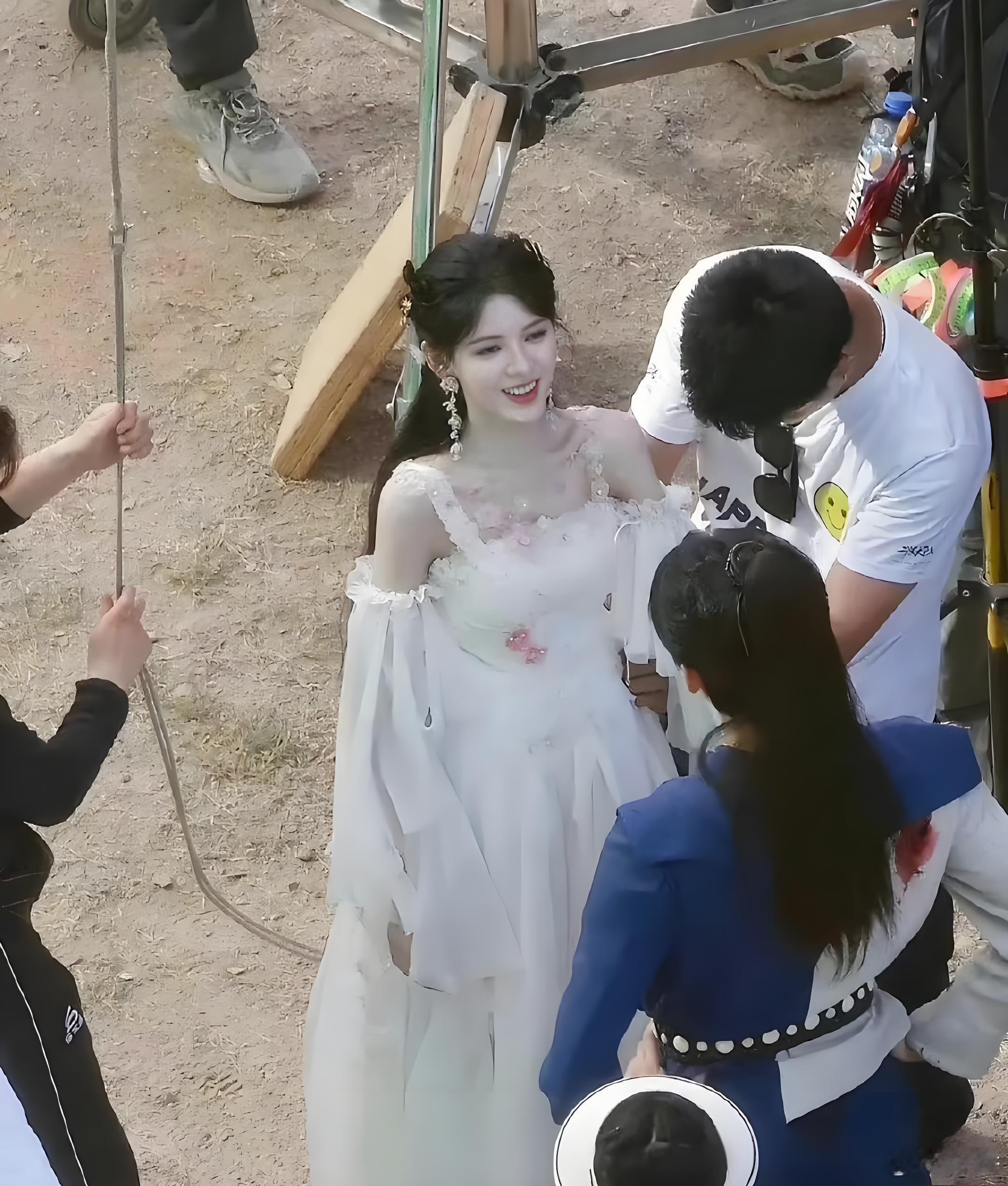 张予曦这是古装吗？是认真的吗，感觉有点违和啊，感觉会出戏😄