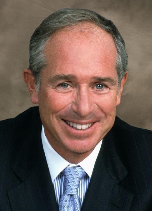 美国再次诞生“叛国者”？美国财长当场破防：“中国再不卖稀土，我就把几十万留学生