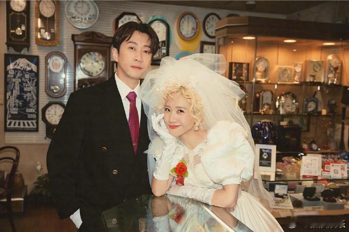 陈汉典晒小S给的红包小S给陈汉典的婚后建议陈汉典婚后晒出小S给的1.6万红包，上