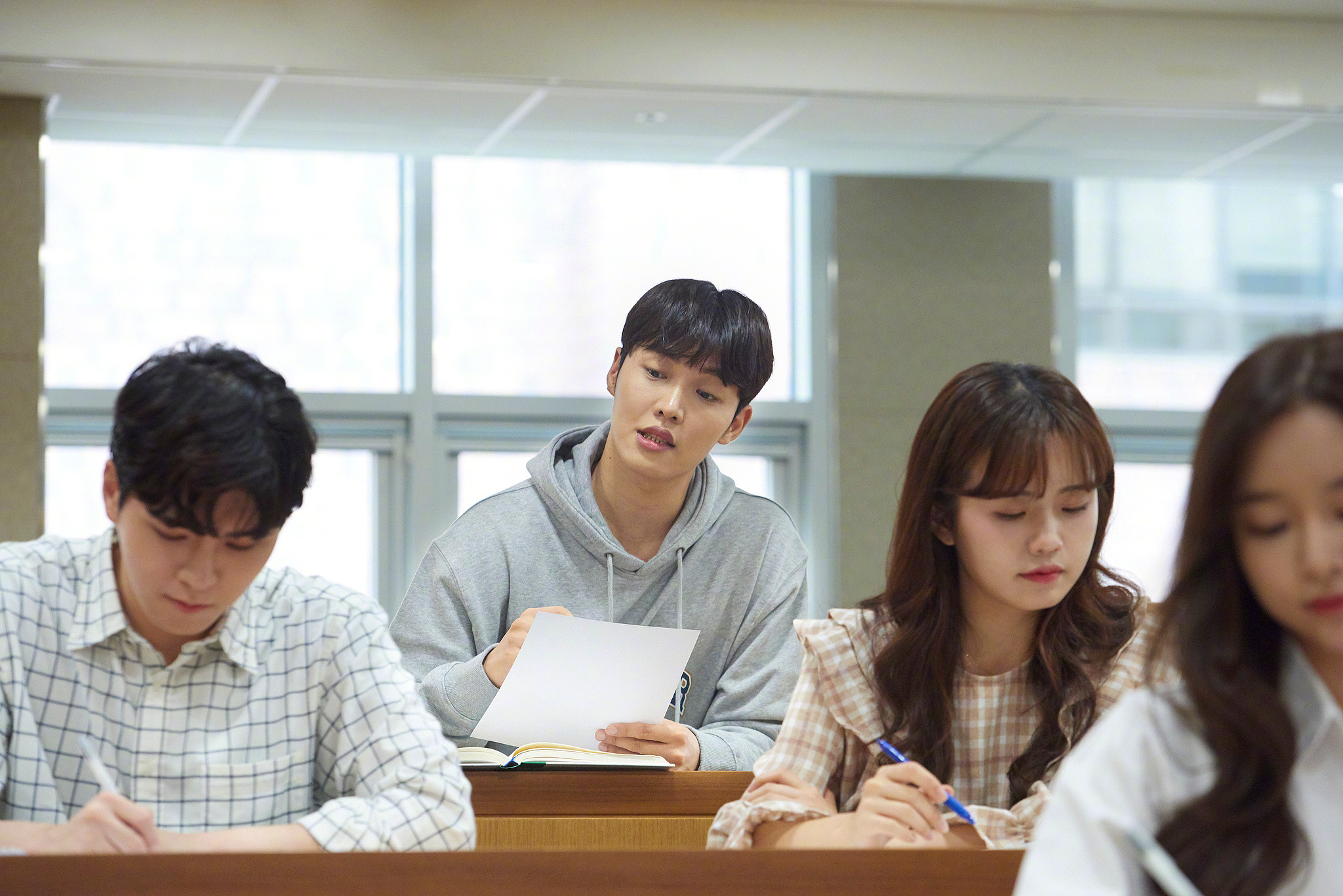 AI作弊风暴席卷韩国名校！数百学生用ChatGPT攻陷期中考试