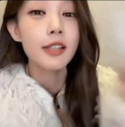 李一桐送房求李荣浩给自己写歌内娱跨界最拼案例诞生！李一桐直播爆料为圆音乐梦，豪