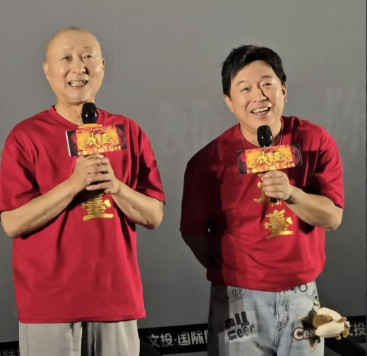2023年，陈佩斯给黄渤打电话，小心翼翼地说:“我筹拍的《戏台》有个角色想你出演