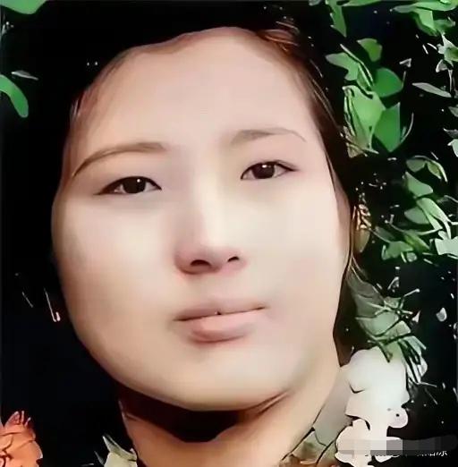 武汉女大学生吴明珠，放弃了城里的工作，趁父母不注意，连夜逃往新疆，父亲称要与她断