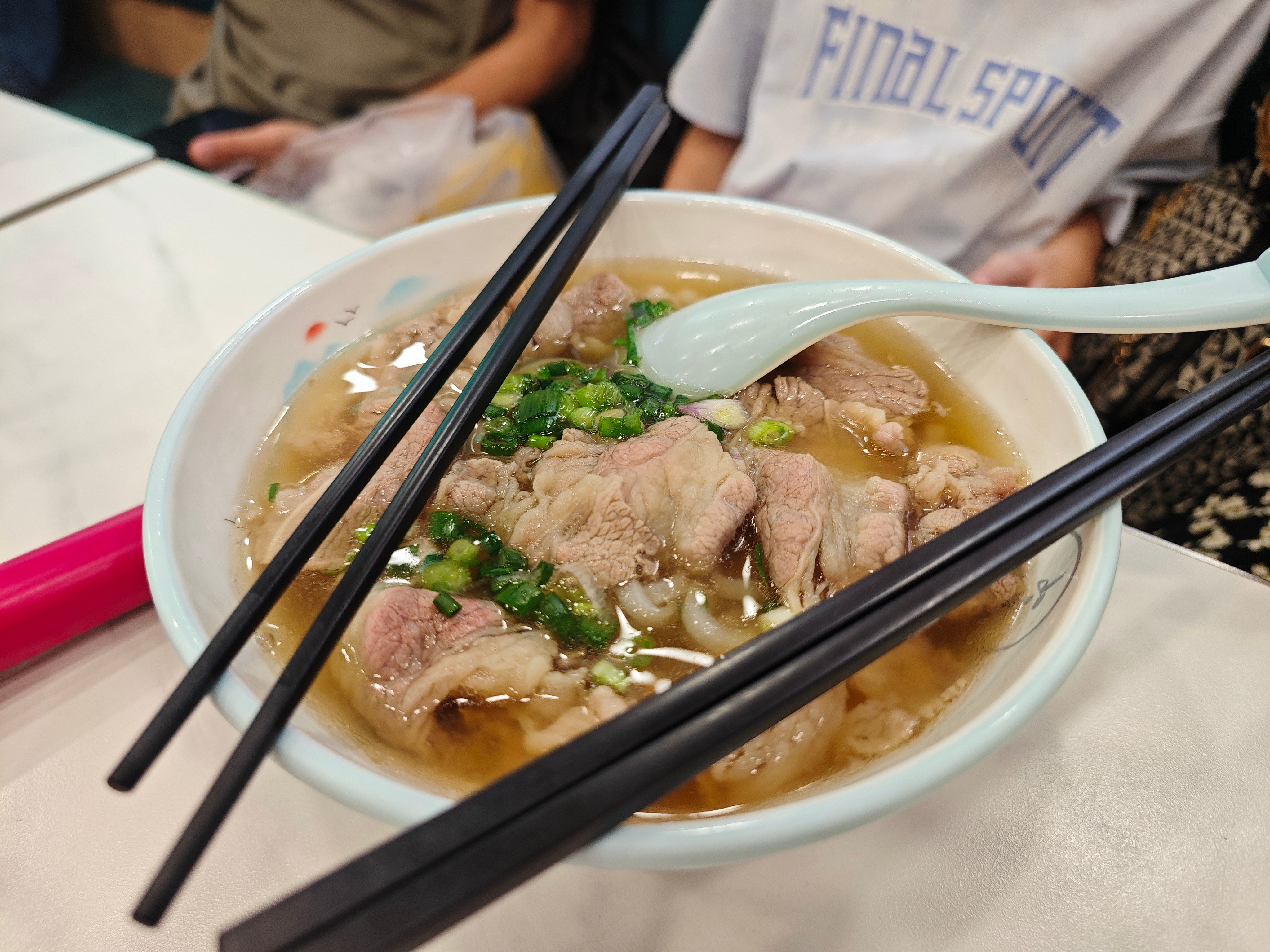 路过尖沙咀弥敦道大街时，我抱着“随便看看”的心态踏进了这家店——完全没有期待，却