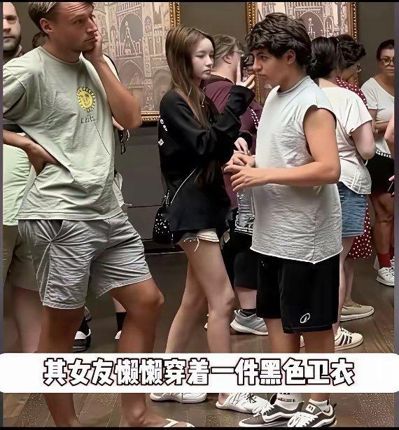 王思聪与“精修女友”的真实一面撕开了网红滤镜的遮羞布