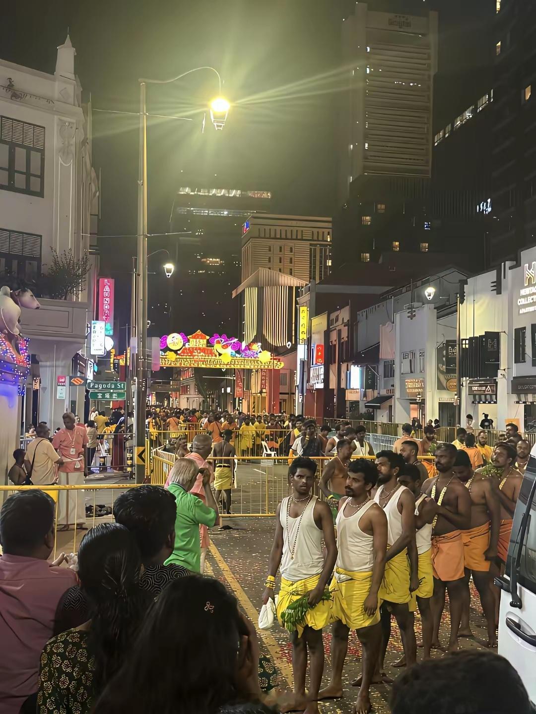 骂印度人等于违法，《维持种族和谐法令》正式生效，印度裔在辛格坡将无人敢惹。9月15日，辛格坡《维持种