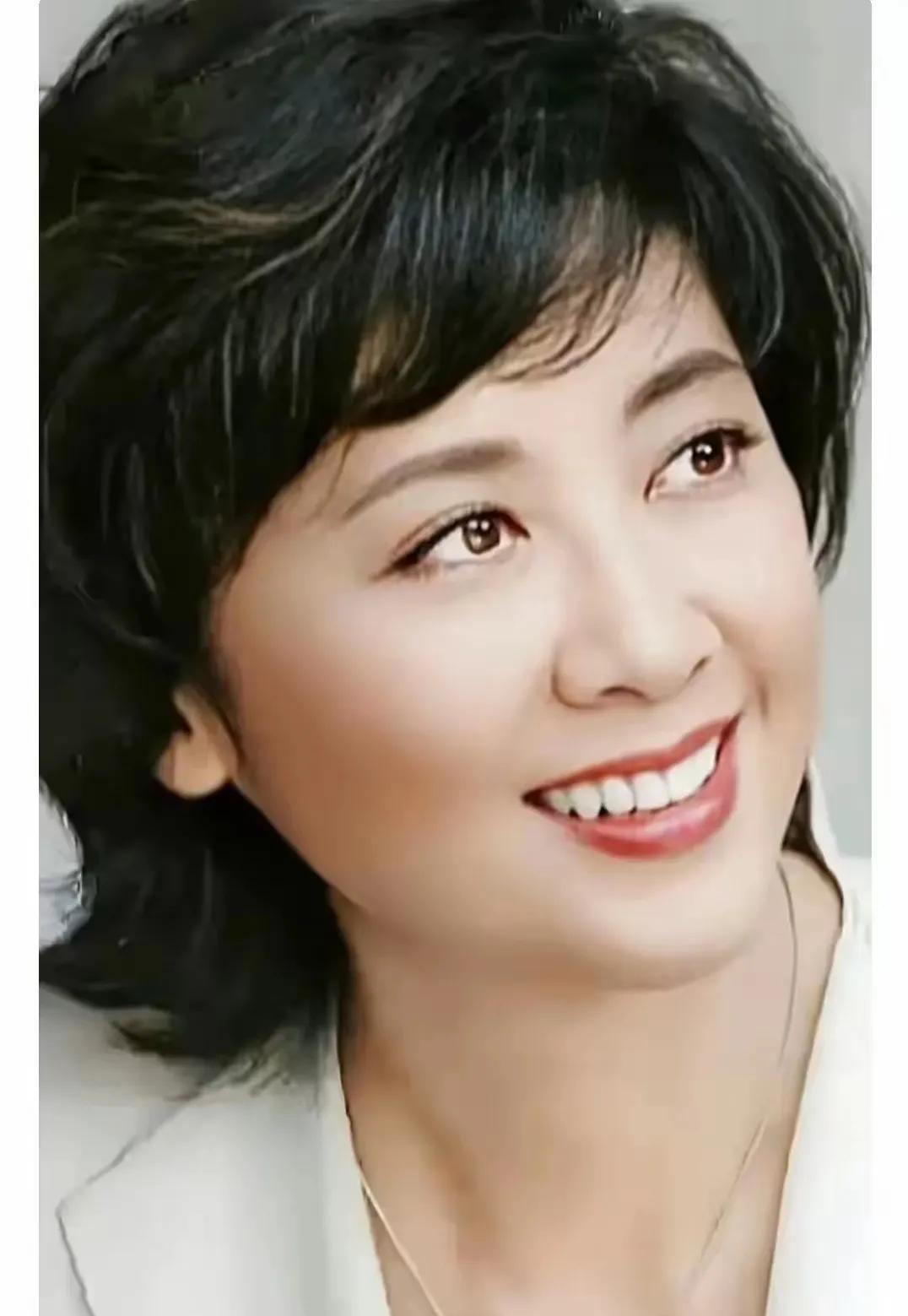天生丽质的女儿国国王，是多少男士心中的白月光，让人一眼望穿，给人留下了经典的回忆