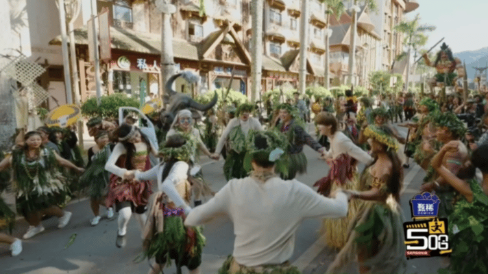 鹿晗说我是邓超我同意五哈不播鹿晗愚人节发博哈哈哈哈哈邓超刚被节目组打假，鹿晗又