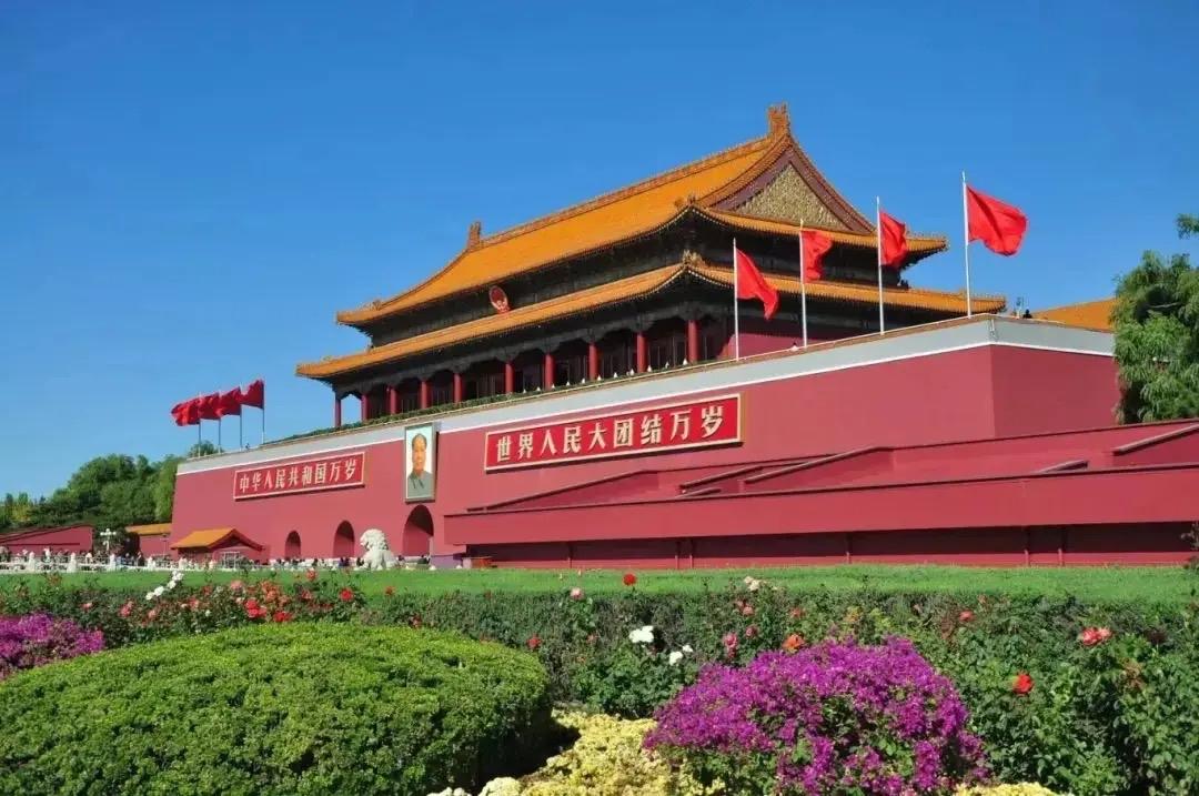 桥水创始人达利欧认为美国的影响力相对于中国已经走弱。5月17日《华尔街周刊》