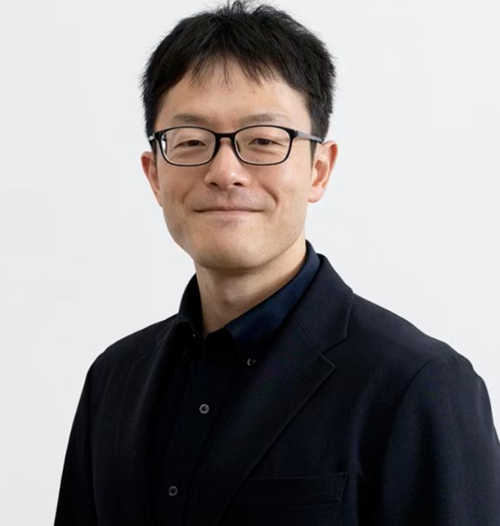 渡边悠树，东京大学超级学霸，物理天才，加州大学伯克利分校博士，麻省理工学院博士后