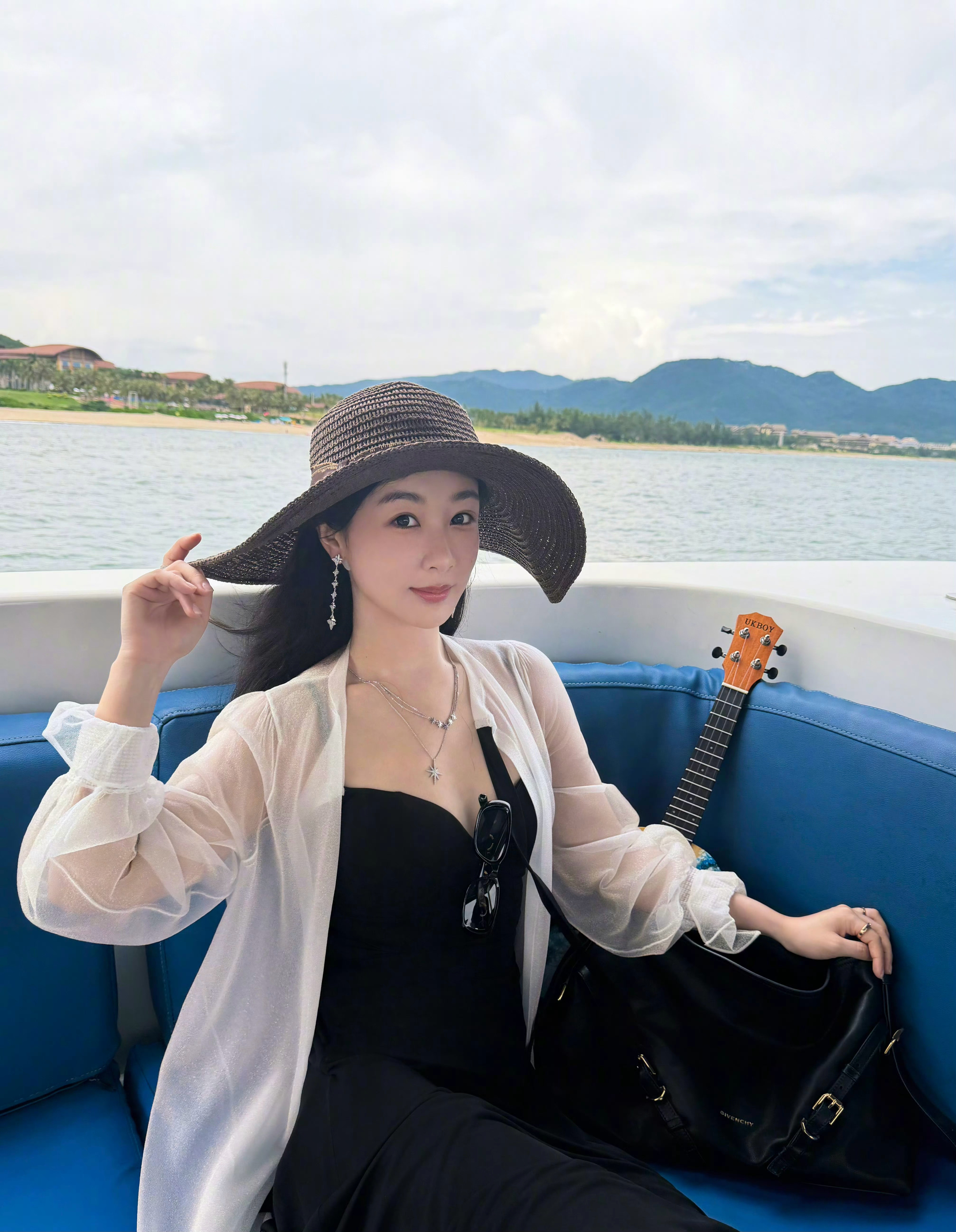 出海日记📷草帽一戴，度假模式开启🔛​​​