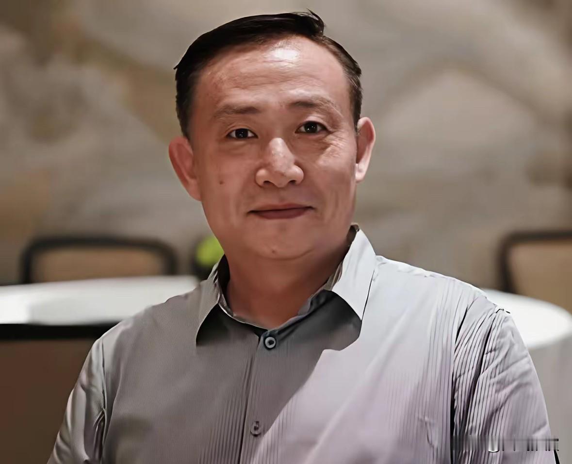 立法者原来没有政审这事儿听着真让人吃惊！看了卢麒元的建议才知道，立法者队伍居