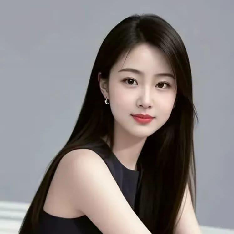 甜美少女风，温柔动人，红唇微笑，优雅迷人