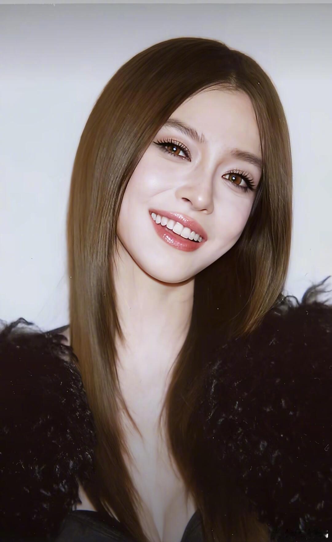 angelababy这个表情一辈子也学不来，好爽Angelababy兔耳朵撕拉