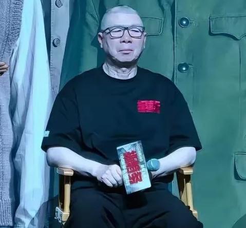 冯小刚估计后槽牙都要咬碎了！ 他怎么都想不通，自己用心打磨的《抓特务》赔得底
