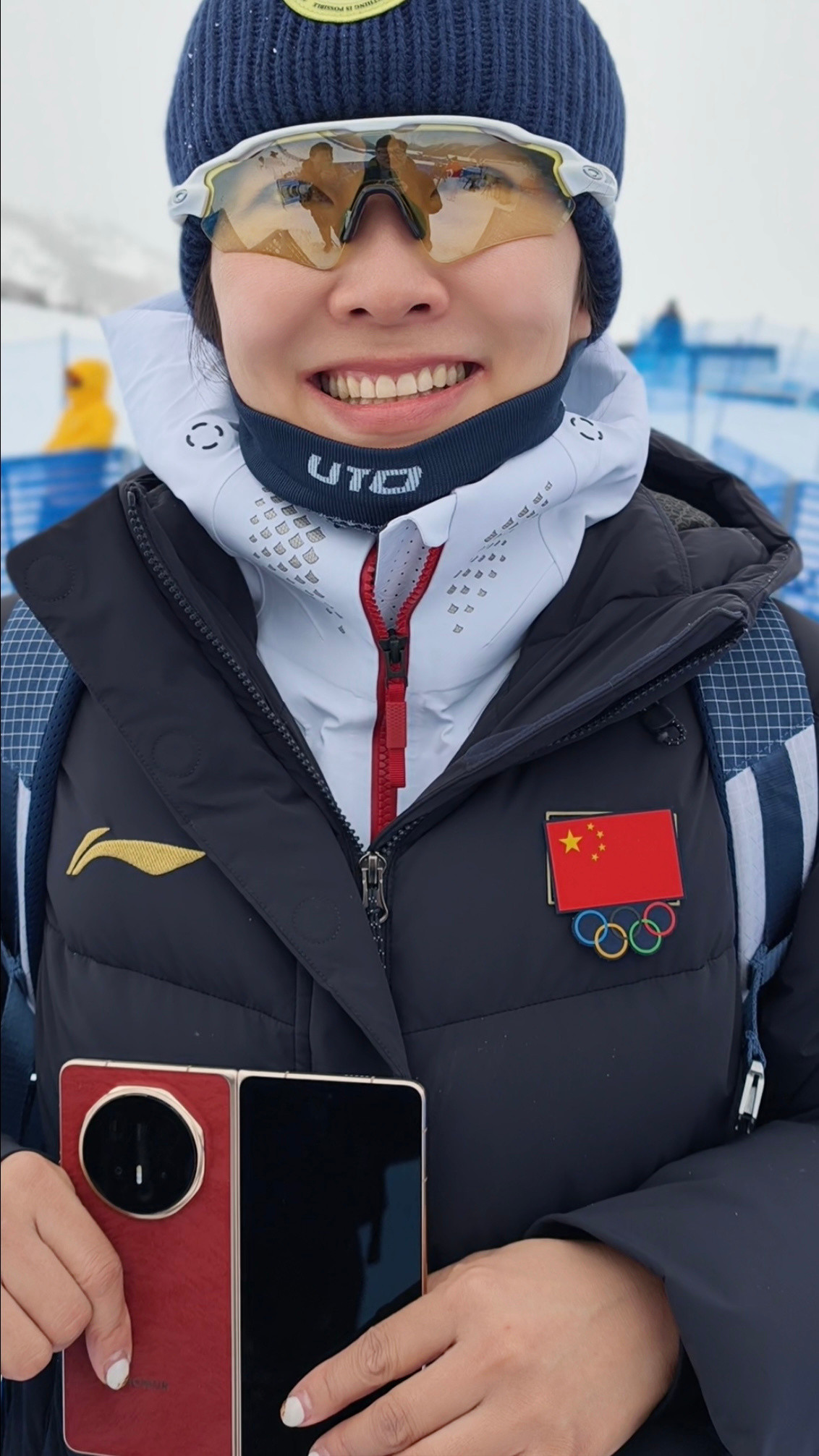 荣耀MagicV6外观首曝还是熟悉的丝路敦煌配色，不过这次的MagicV6