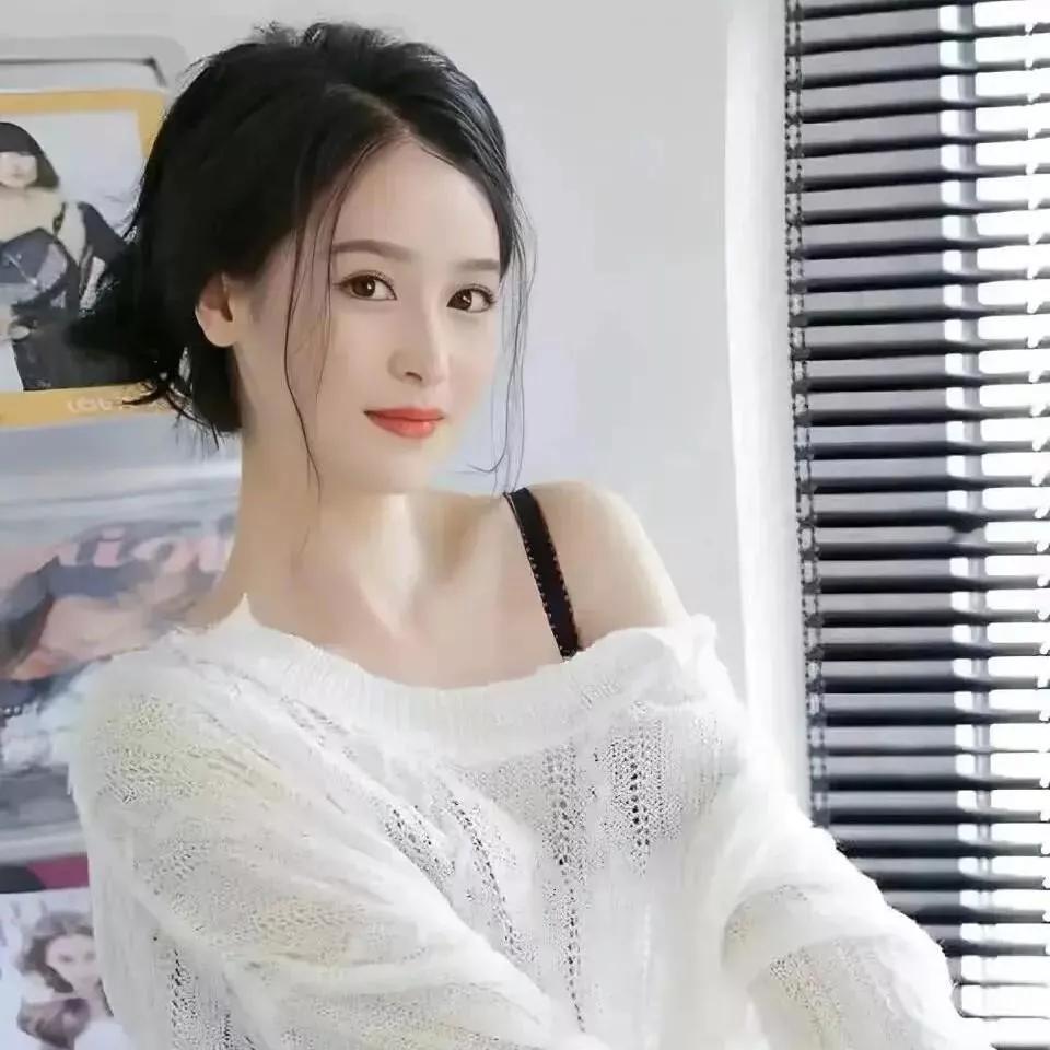 温柔甜美的白纱上衣，优雅气质满分！白色纱长裙雅致白纱白纱纯美照气质白上衣