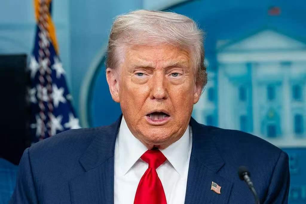 在这场与伊朗的战争中，美国的弱点暴露无遗。第一、美国向全世界证明了，美国没能力保