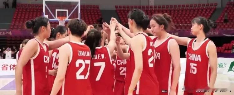 张子宇后遗症来了！张子宇抽调到女篮国家队后，直接把女篮青年队整得不会打球了。
